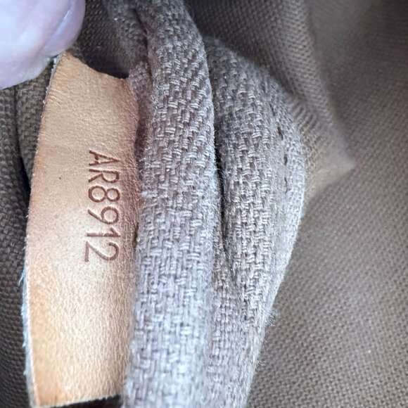 AUTHENTIC VINTAGE LOUIS VUITTON MONOGRAM "SAUMUR" 30 SHOULDER BAG/CROSSBODY - Picture 10 of 10